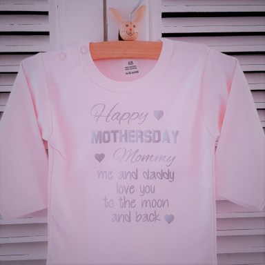 Shirtje meisje moederdag mama baby Happy first mother’s Day mommy me and daddy love you to the moon and back kan met x naam