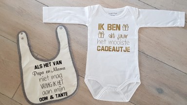 Set cadeau baby geboorte met tekst 