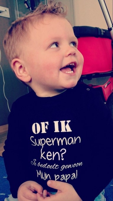Shirtje jongetje Of ik superman ken? Je bedoelt gewoon mijn papa!