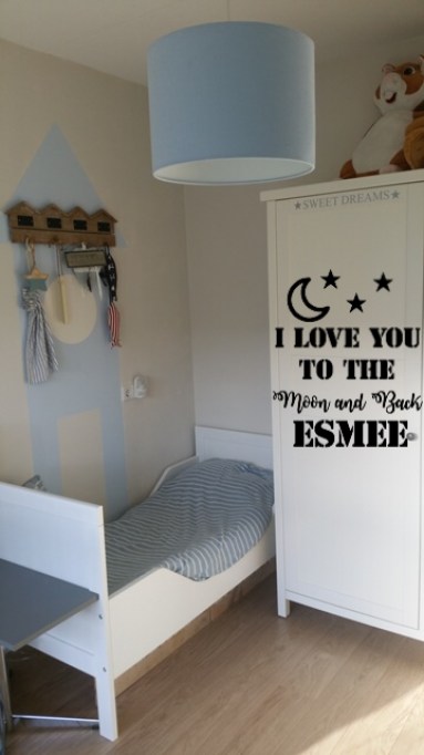 Slaapkamersticker I love you to the moon and back